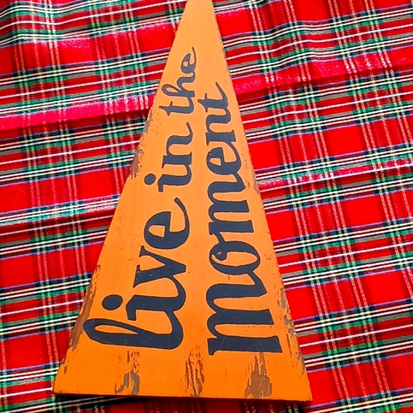 Inspirational wooden pennant signs set of 4 - Picture 3 of 7